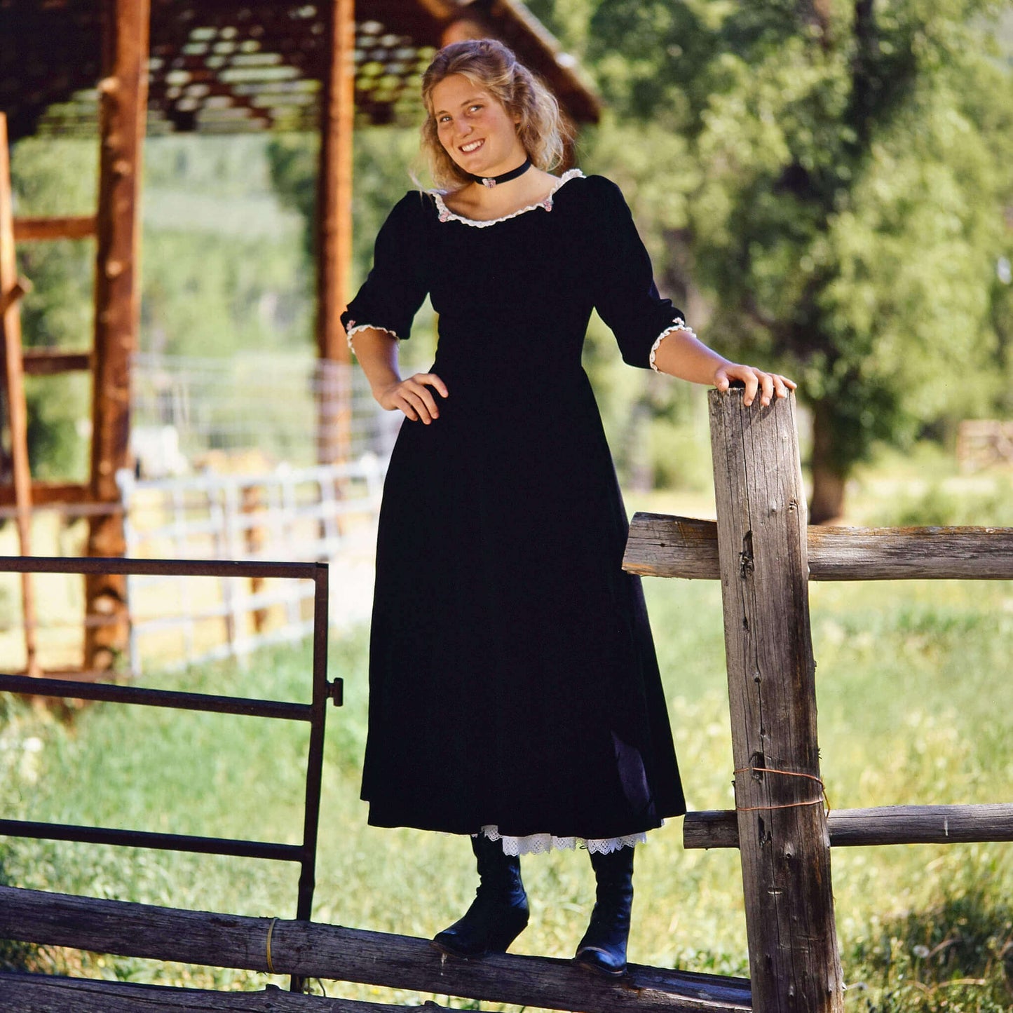 Maverick Queen Vintage Old West Dress in black velvet, featuring elegant lace accents and a figure-flattering design.